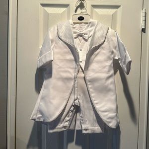 NEW 1 piece w/attached vest/tie w/jacket & hat christening/wedding-smoke free